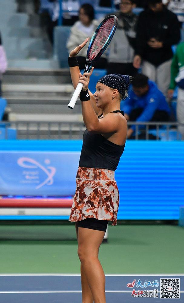 供了表现的 供了表现的