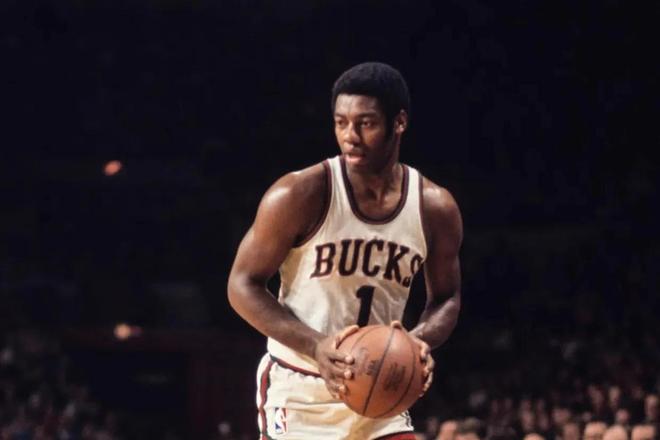 到他并不仅 到他并不仅