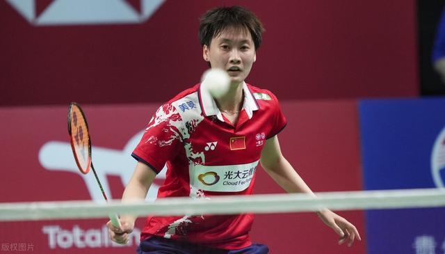 来当内援？混血中锋竟是中国香港人他为公牛战NBA夏联值CBA状元签