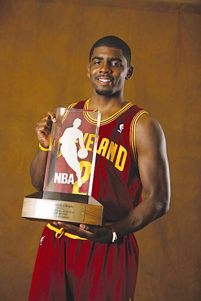 体育詹姆斯生涯第10次当选全明星票王